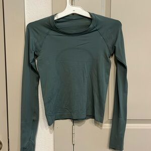 Women’s Lululemon Swiftly Tech Long Sleeve 2.0 *Race TIDT/TIDT Size 4